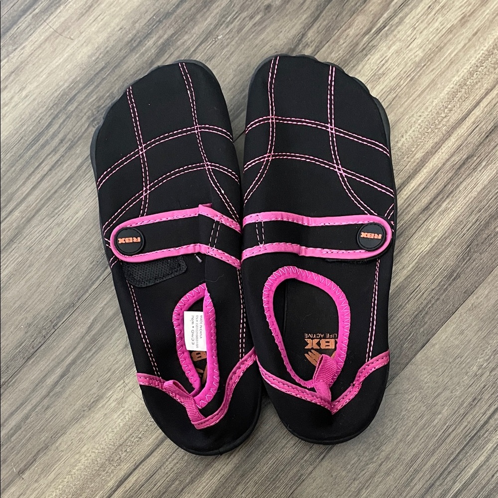 RBX Women's Black and Pink Athletic Shoes